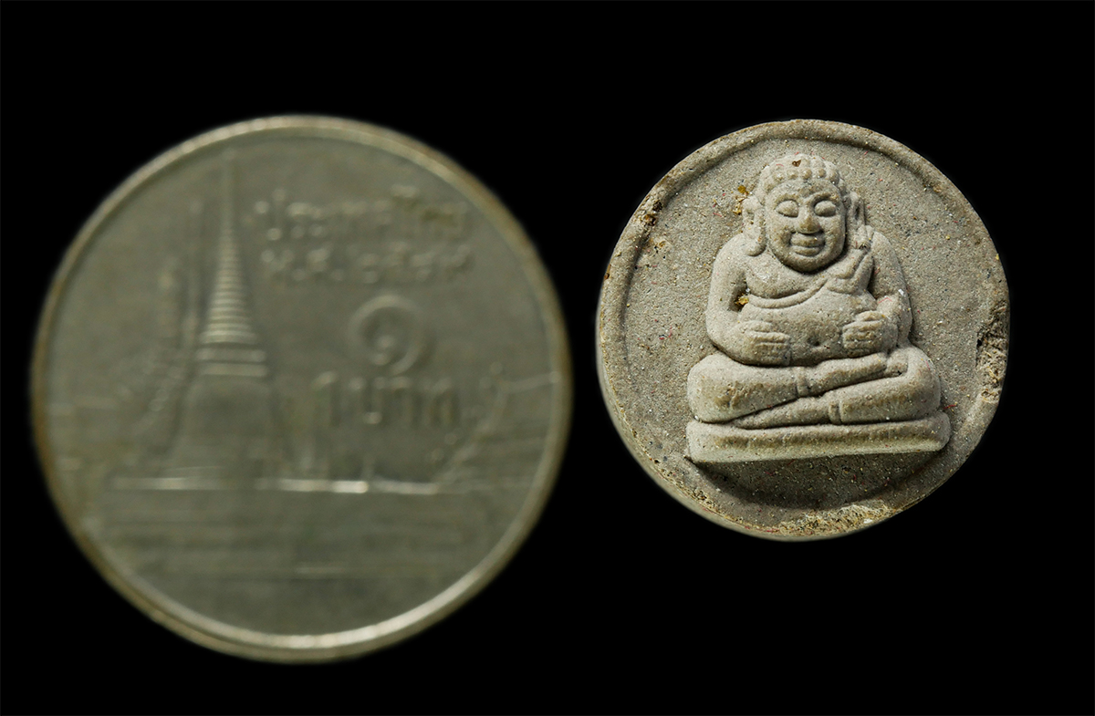 6May25 (161)b3p.jpg - พระสังกัจจายน์มหาลาภ เลื่อนสมณศักดิ์เจ้าคุณ พระพิศาลประชานาถ (ดนัย อตฺถภทฺโท) วัดสุทธาราม แขวงสำเหร่ เขตธนบุรี กรุงเทพฯ ปี2555 เนื้อผงพุทธคุณ ผงว่าน # [..] | https://kamulet.in.th